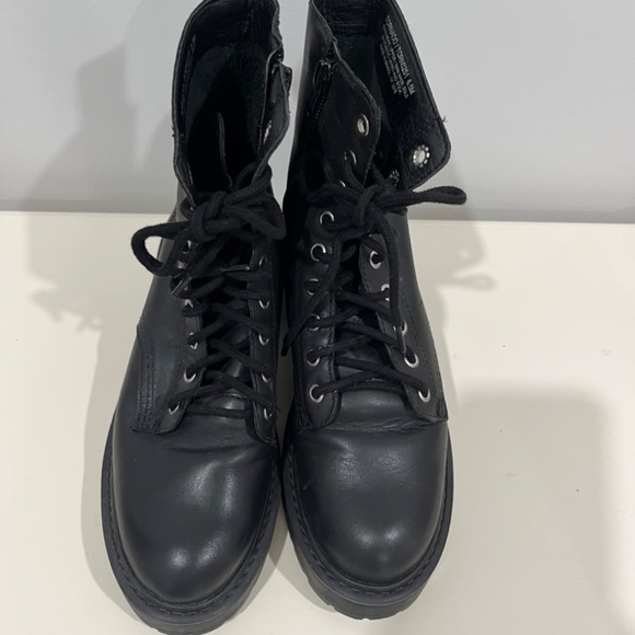 NWOB Steve Madden Size 6.5 Tornado Combat Boots Lace Up Black Vegan Leather - Picture 5 of 9